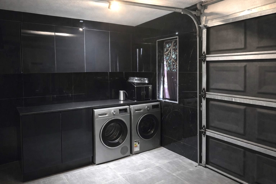 3 Bedroom Property for Sale in West Beach Western Cape